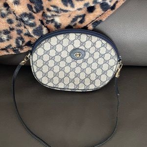 Vintage Authentic Gucci bag.